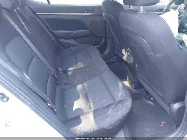 2018 HYUNDAI ELANTRA SEL 8