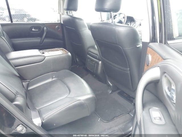 2017 INFINITI QX80 8