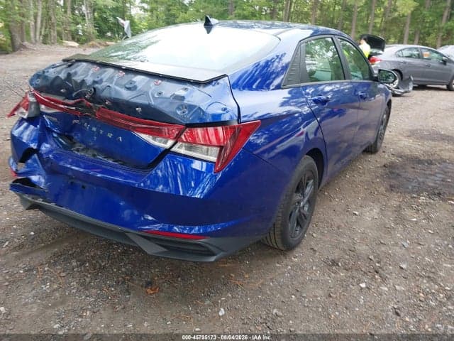 2023 HYUNDAI ELANTRA SEL 4