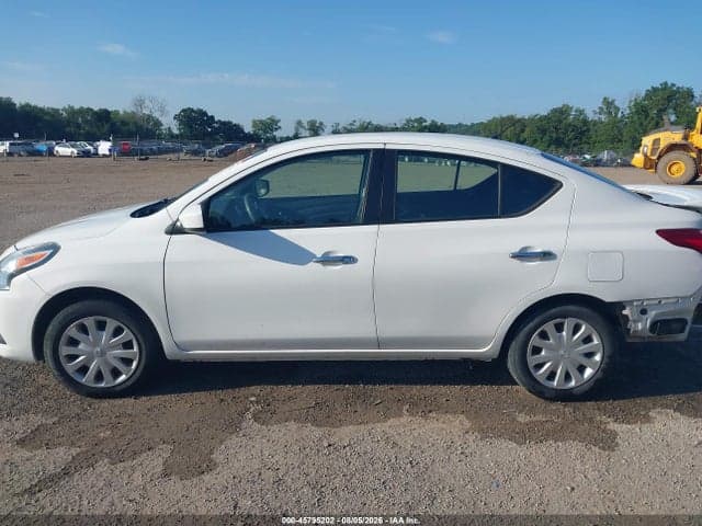 2017 NISSAN VERSA 1.6 SV 15
