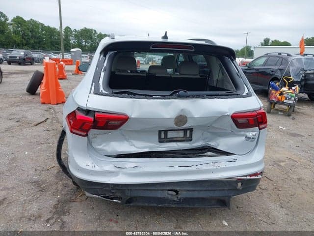2018 VOLKSWAGEN TIGUAN 2.0T SE/2.0T SEL 16