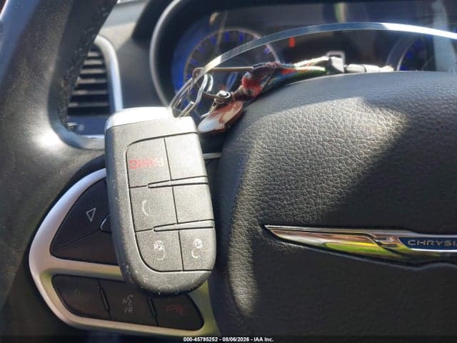 2017 CHRYSLER 300C 11
