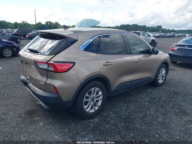 2020 FORD ESCAPE SE 4