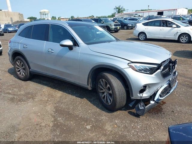 2024 MERCEDES-BENZ GLC 300 4MATIC SUV 1