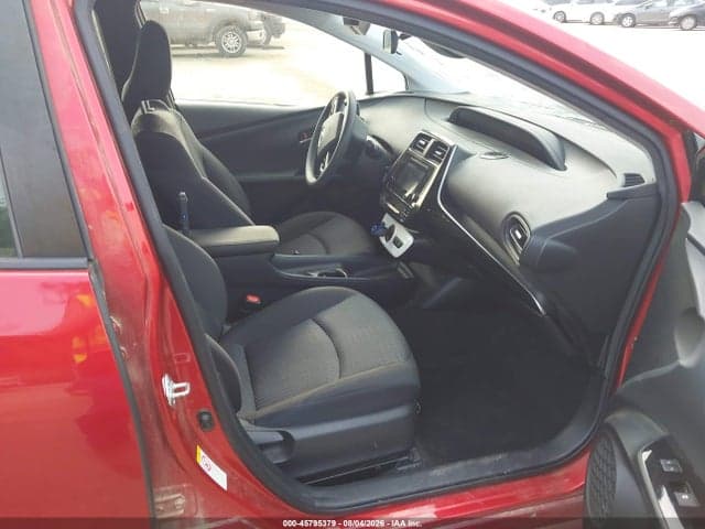 2017 TOYOTA PRIUS TWO 5