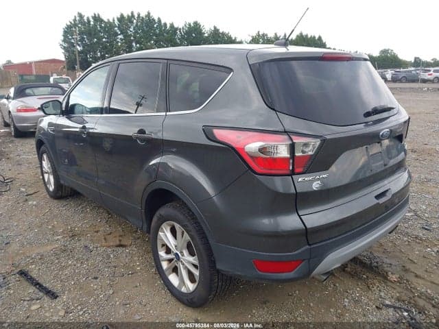 2017 FORD ESCAPE SE 3