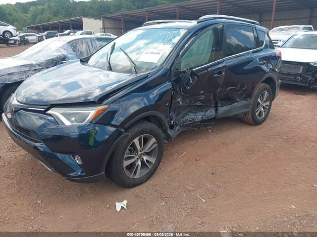2018 TOYOTA RAV4 XLE 2