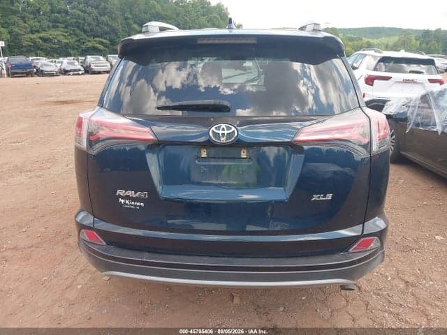 2018 TOYOTA RAV4 XLE 15