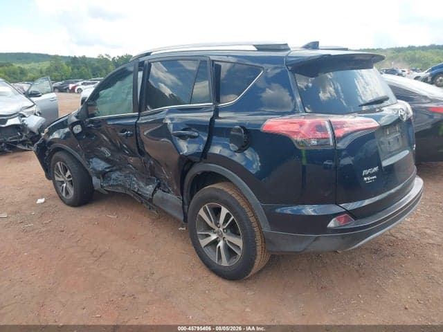 2018 TOYOTA RAV4 XLE 3