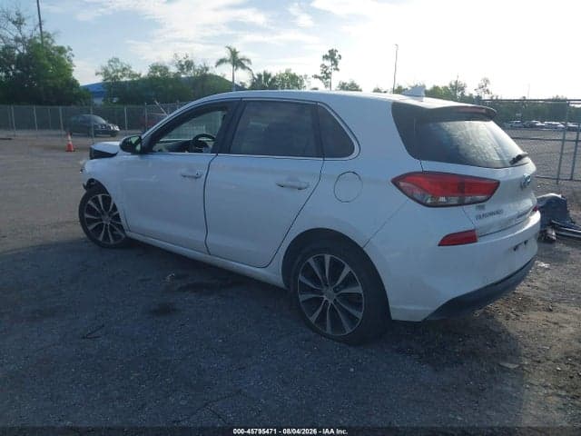 2018 HYUNDAI ELANTRA GT 3