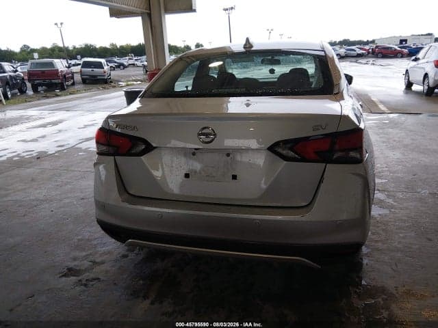 2021 NISSAN VERSA SV XTRONIC CVT 17