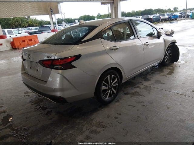 2021 NISSAN VERSA SV XTRONIC CVT 4