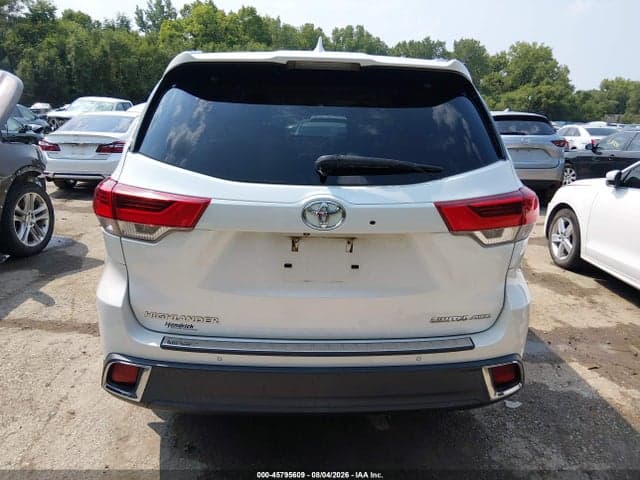 2017 TOYOTA HIGHLANDER LIMITED PLATINUM 17