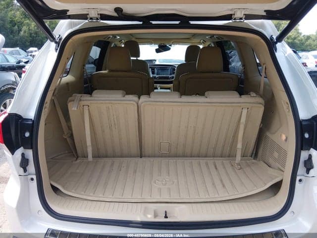 2017 TOYOTA HIGHLANDER LIMITED PLATINUM 18