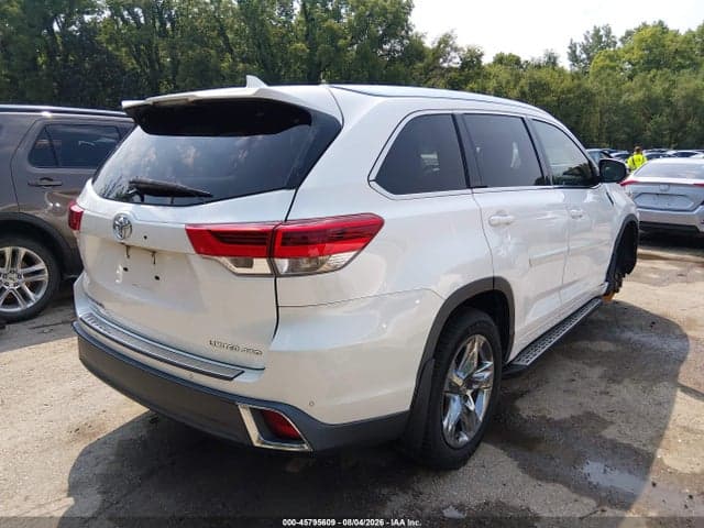 2017 TOYOTA HIGHLANDER LIMITED PLATINUM 4