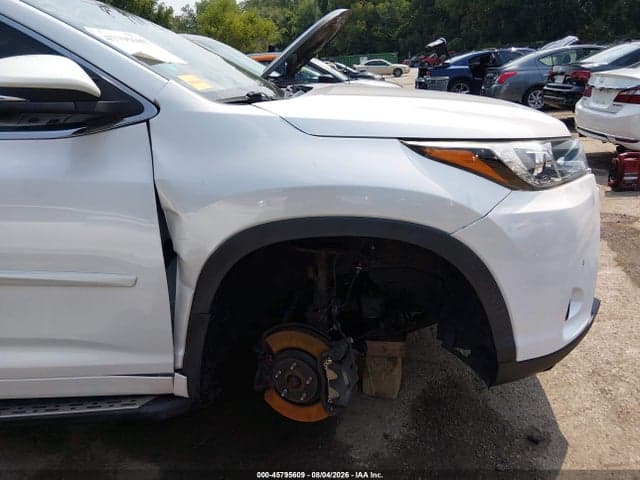 2017 TOYOTA HIGHLANDER LIMITED PLATINUM 6