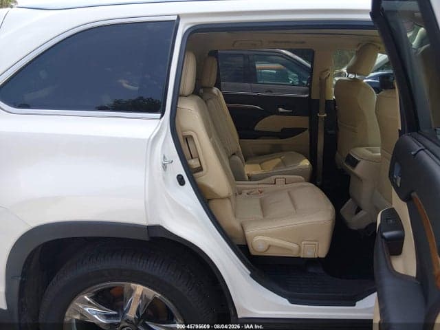 2017 TOYOTA HIGHLANDER LIMITED PLATINUM 8