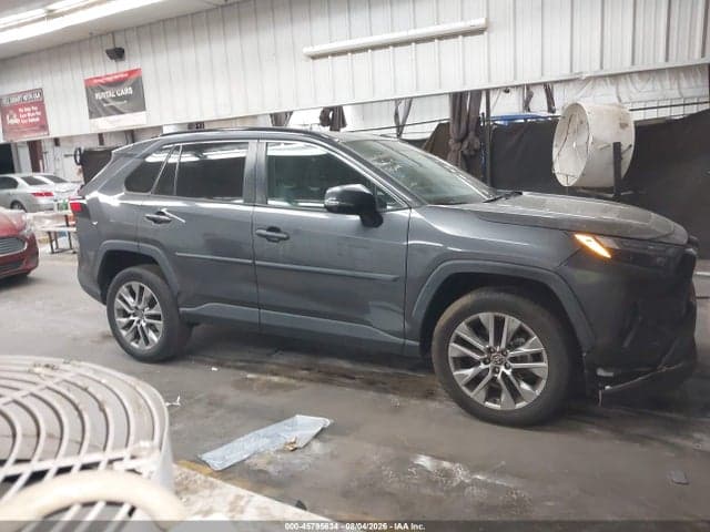 2022 TOYOTA RAV4 XLE PREMIUM 13