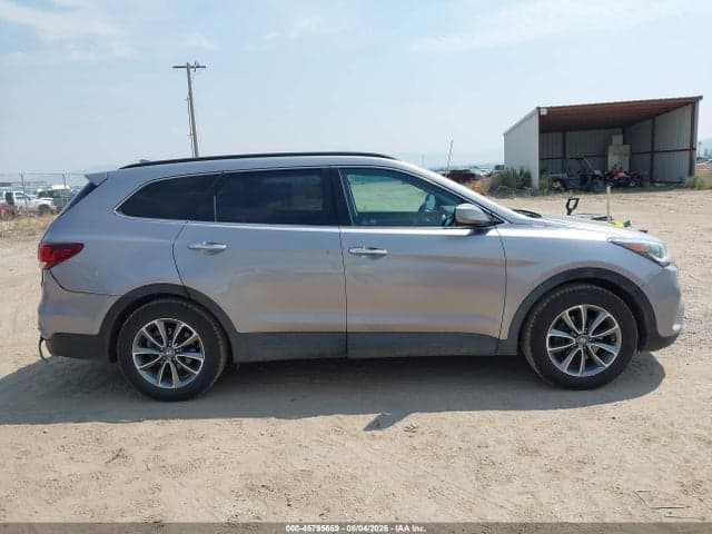 2017 HYUNDAI SANTA FE SE 13