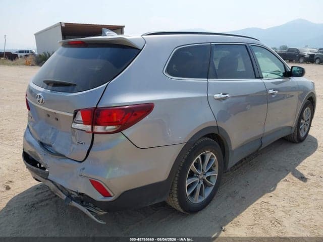 2017 HYUNDAI SANTA FE SE 4