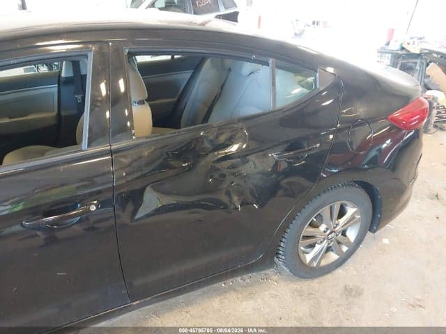 2017 HYUNDAI ELANTRA SE 6