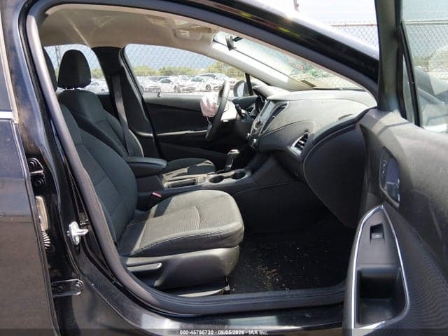 2017 CHEVROLET CRUZE LT AUTO 5