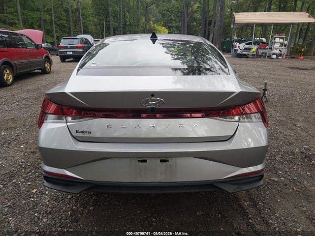 2021 HYUNDAI ELANTRA SEL 16