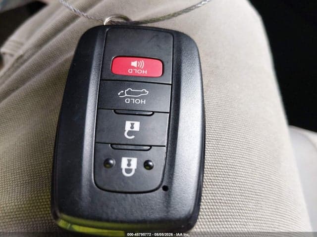 2025 TOYOTA RAV4 HYBRID XLE PREMIUM 11