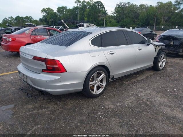 2018 VOLVO S90 T5 MOMENTUM 4