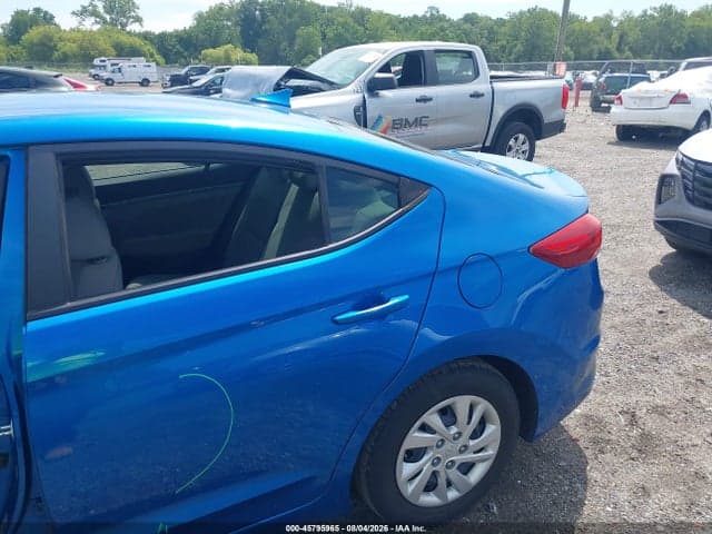 2017 HYUNDAI ELANTRA SE 6