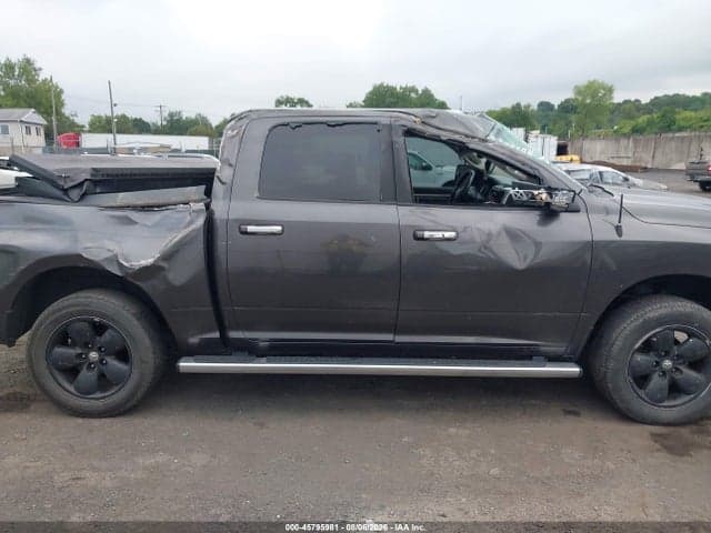 2017 RAM 1500 BIG HORN 4X4 5'7 BOX 13