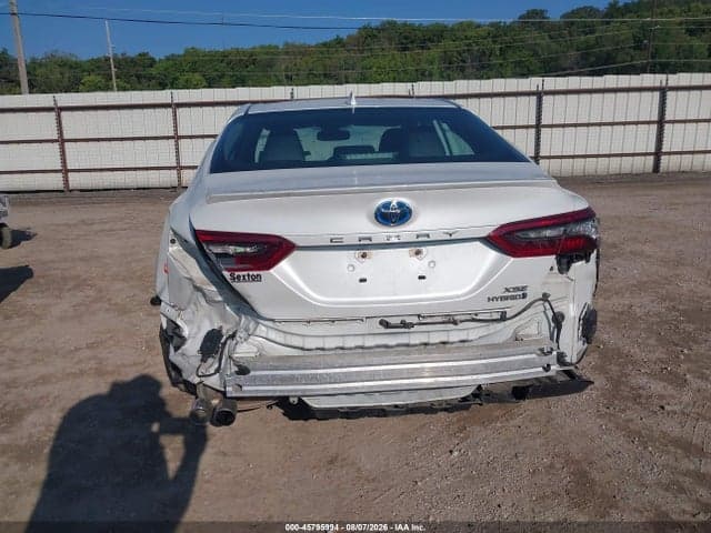2021 TOYOTA CAMRY XSE HYBRID 6