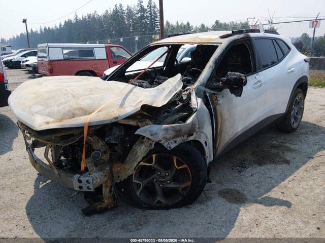 2025 CHEVROLET TRAX FWD LT 2