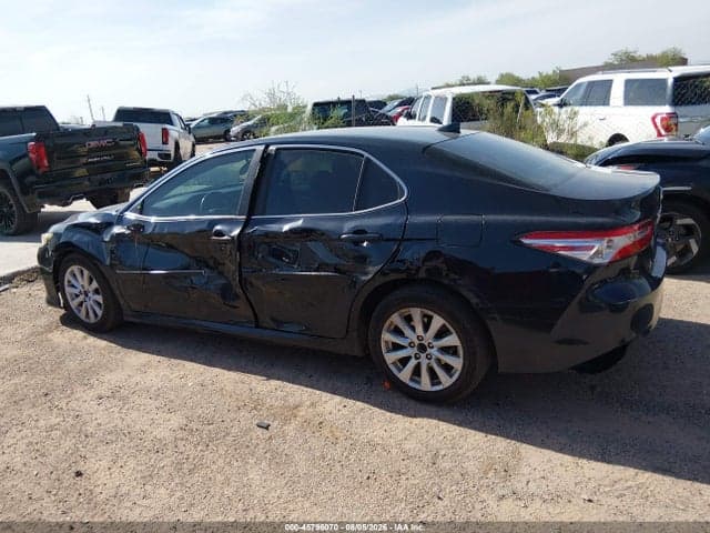 2019 TOYOTA CAMRY LE 13