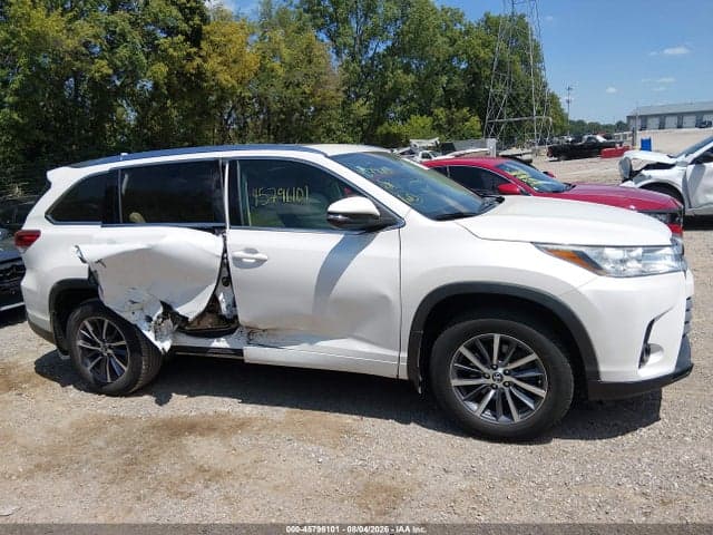 2018 TOYOTA HIGHLANDER XLE 13