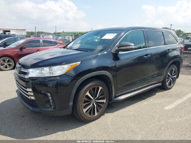 2017 TOYOTA HIGHLANDER LE 2