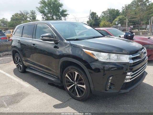 2017 TOYOTA HIGHLANDER LE 12