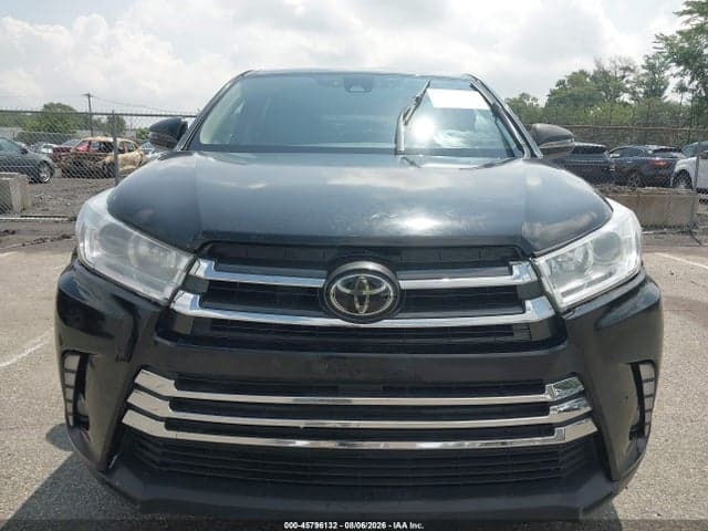 2017 TOYOTA HIGHLANDER LE 13