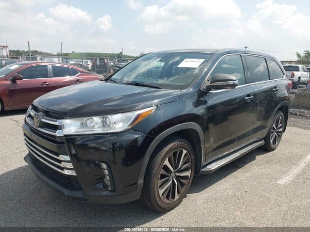 2017 TOYOTA HIGHLANDER LE 6