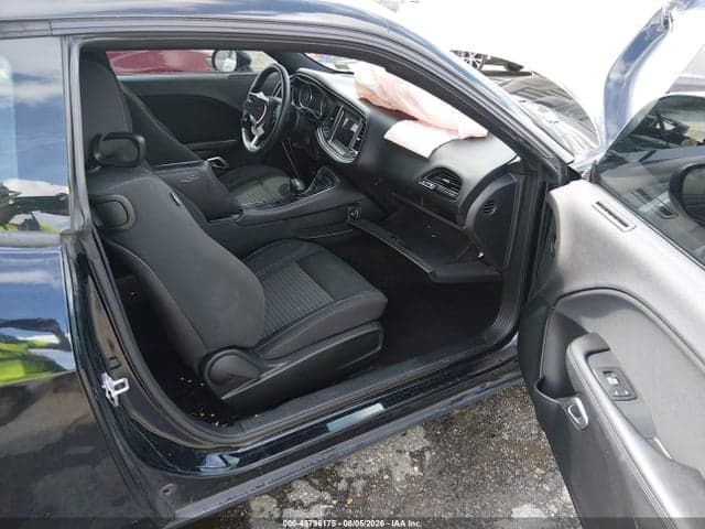 2018 DODGE CHALLENGER SXT 5