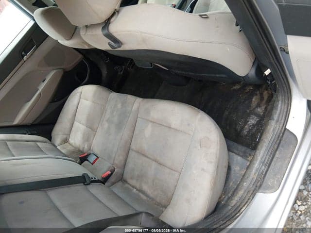 2017 HYUNDAI ELANTRA SE 8