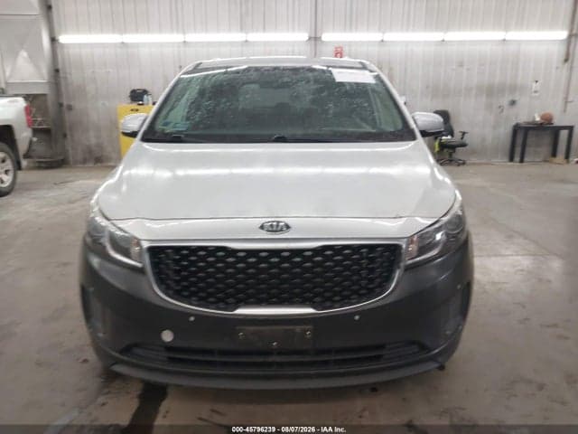 2017 KIA SEDONA LX 12