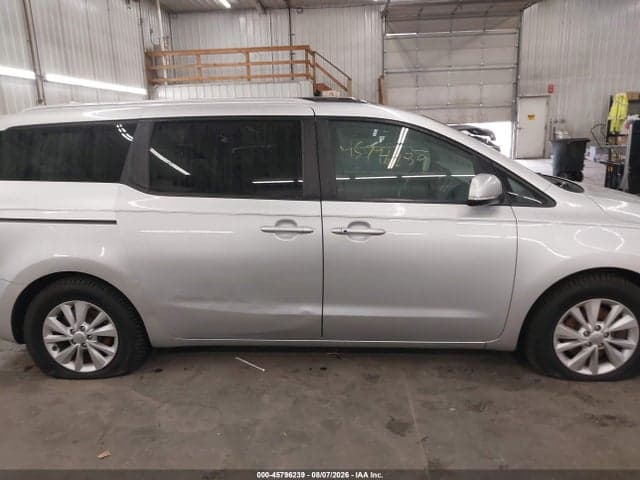 2017 KIA SEDONA LX 13