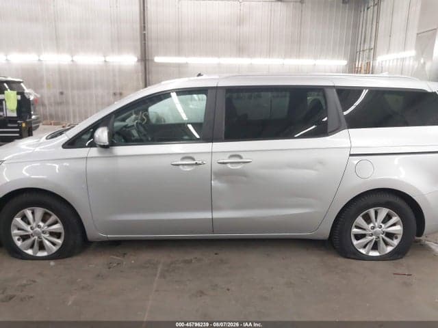 2017 KIA SEDONA LX 14