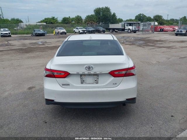 2020 TOYOTA CAMRY LE 16