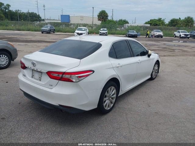 2020 TOYOTA CAMRY LE 4