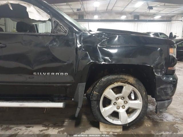2017 CHEVROLET SILVERADO 1500 LT 6