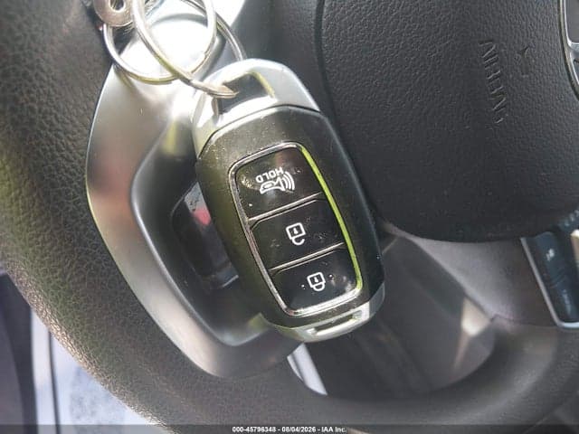 2020 HYUNDAI SANTA FE SEL 11