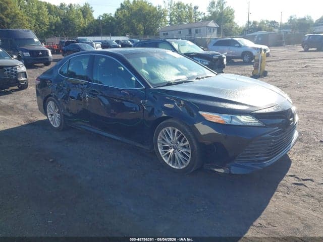 2018 TOYOTA CAMRY XLE - 1
