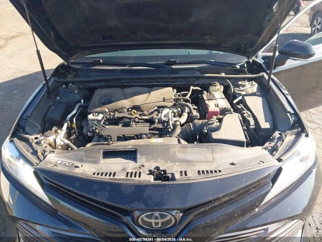 2018 TOYOTA CAMRY XLE 10